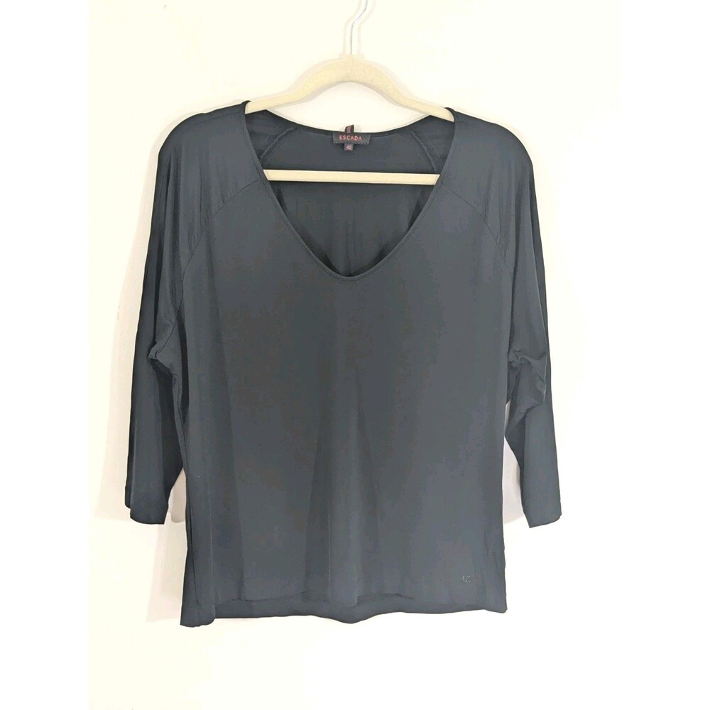 Escada Women's Black Wet Knit 3/4 Sleeve Top Size L V Neck Minimalist Stretch